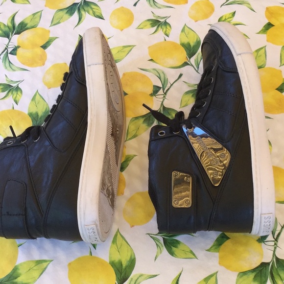 Ladies Black Guess Sneakers - Picture 4 of 7